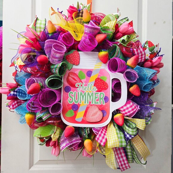 Hello Summer Strawberry Wreath